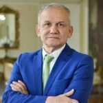 Embajada explica presencia de Carlos Ramón González en ‘Noche Vallenata’